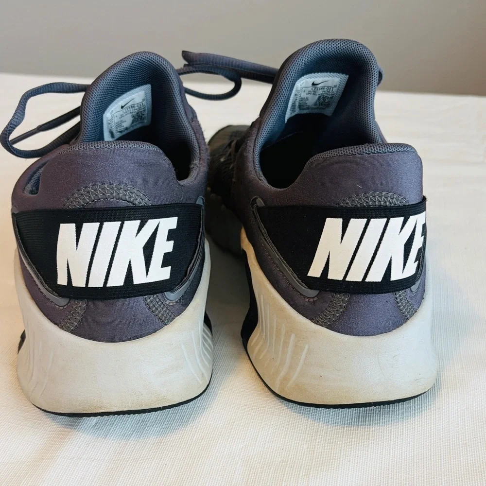 Nike Charcoal Gray Metcon Athletic Shoes